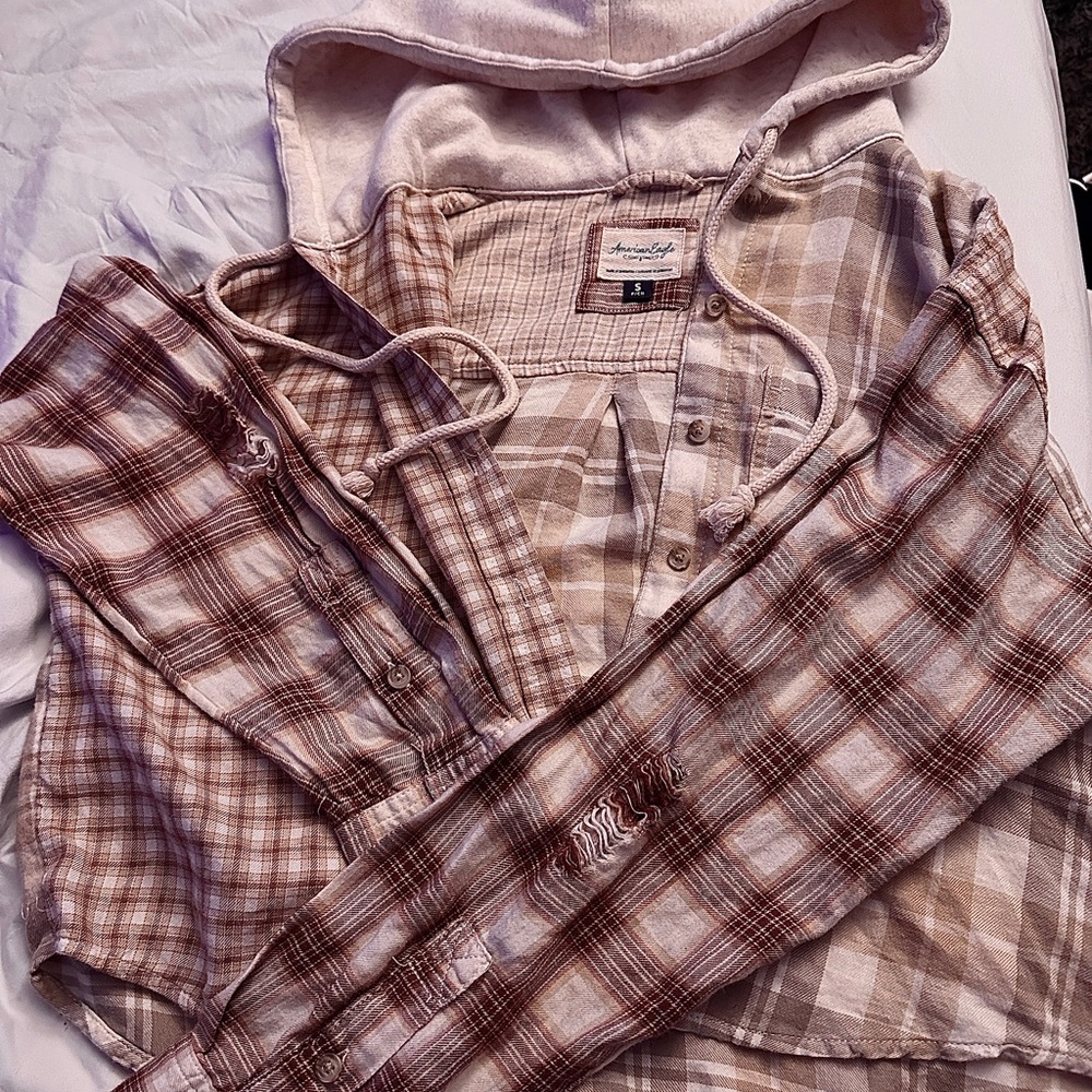 American Eagle Outfitters Cream and Brown Hooded Shirt